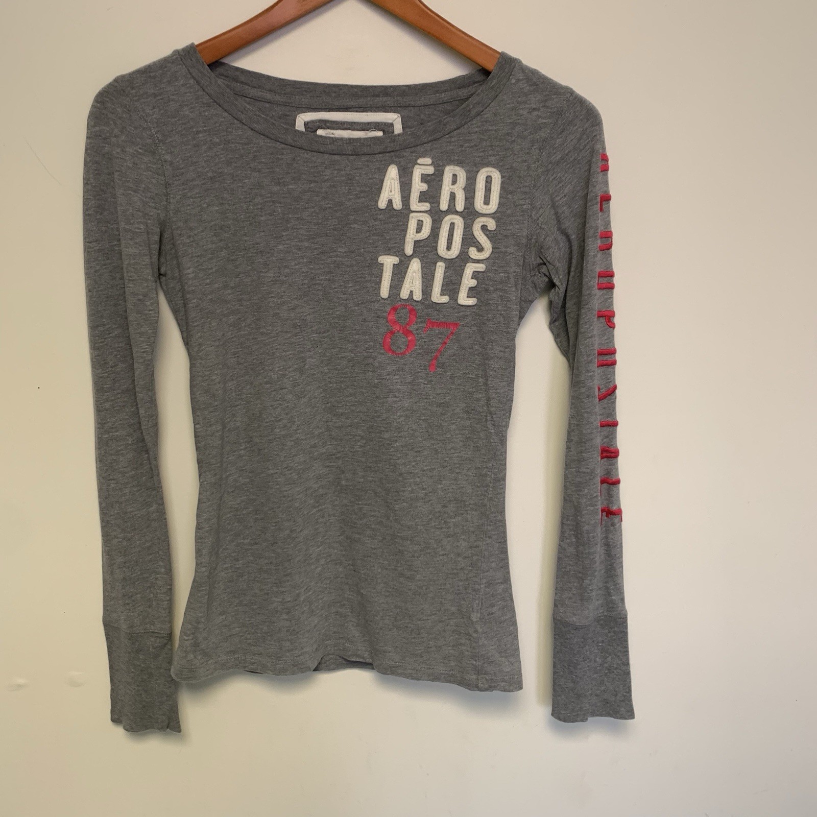 Womens Aeropostale 87 Logo Long Sleeve Gray T-shirt Tee Size Small