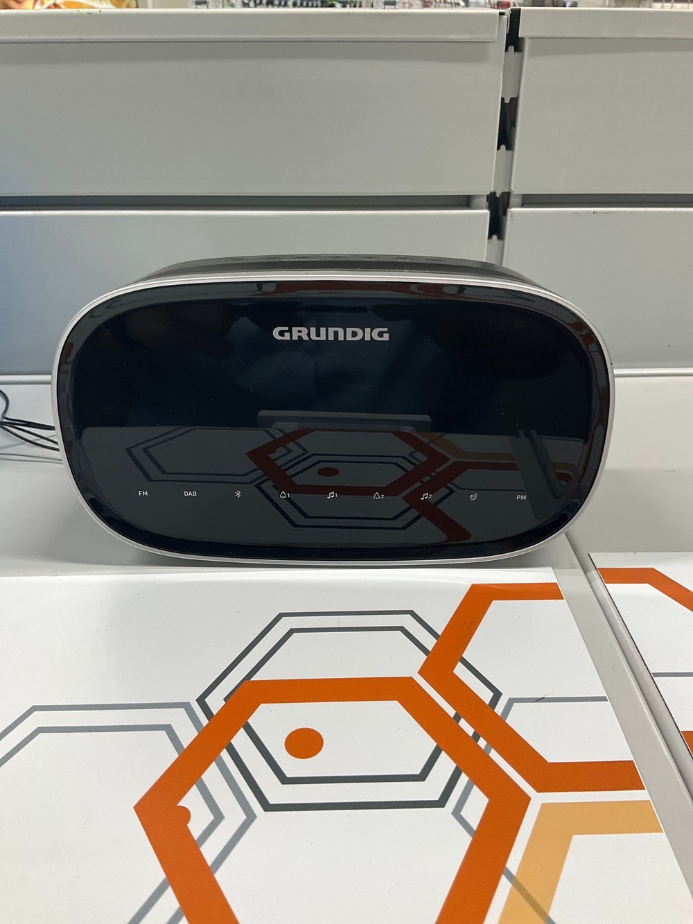 Sonoclock 3500 BT DAB-Радиоприемник - Wie neu 134535777 19090₽