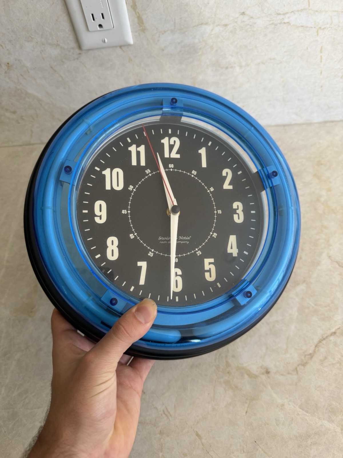 Sterling And Noble Electric Blue Neon Tube Light Up Wall Clock Bar Retro Decor