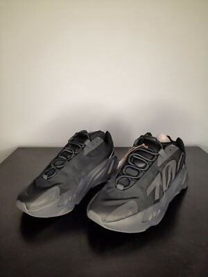 Adidas Yeezy Boost 700 MNVN Triple Black Size 7.5 Men FV4440  display picture 1