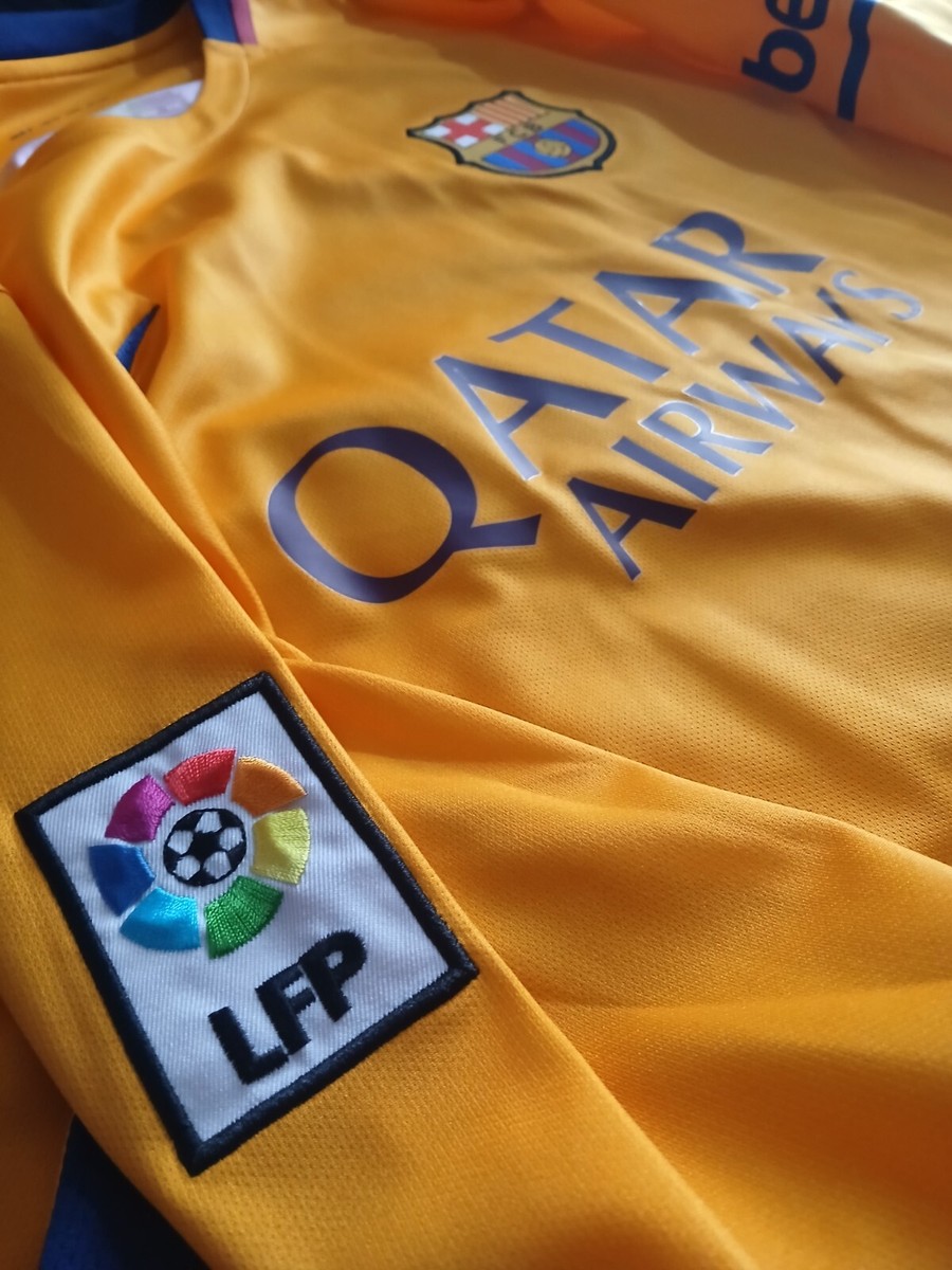 Nike FC Barcelona イエロー長袖ウェアインポートLサイズ Nike FC Barcelona イエロー長袖ウェアインポートLサイズ - メルカリ