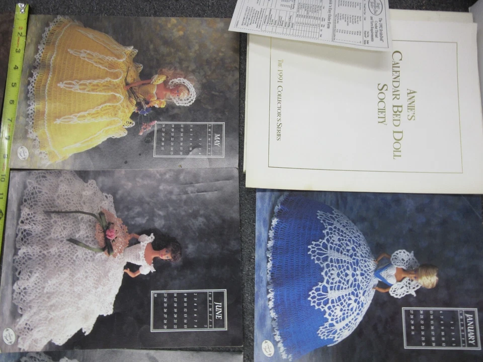 Annie's Calendar Bed Doll Society Crochet Clothes Fashion Doll Patterns Lot 1991 - Imagem 4 de 4