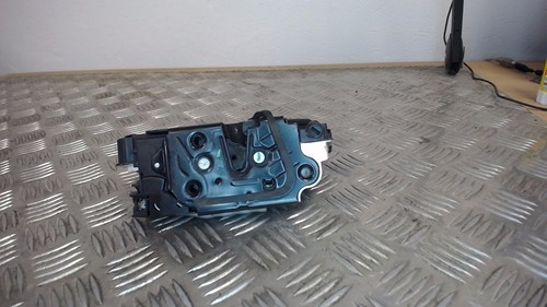 Türschloss mit ZV (tür vorn) R VW Polo 1.4 6R 2011-2012