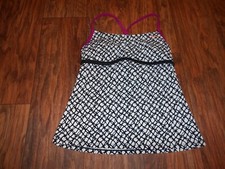 Nike womens swim suit top size S small bathing MINT cond tankini top