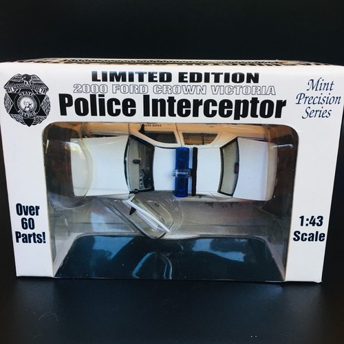 Gearbox Collectibles 2000 Ford Crown Victoria Police Interceptor Washington Car - Picture 4 of 8