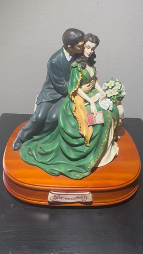 The San Francisco Music Box "Gone With The Wind"  Rhett and Scarlett on Bench - Video 1 of 1