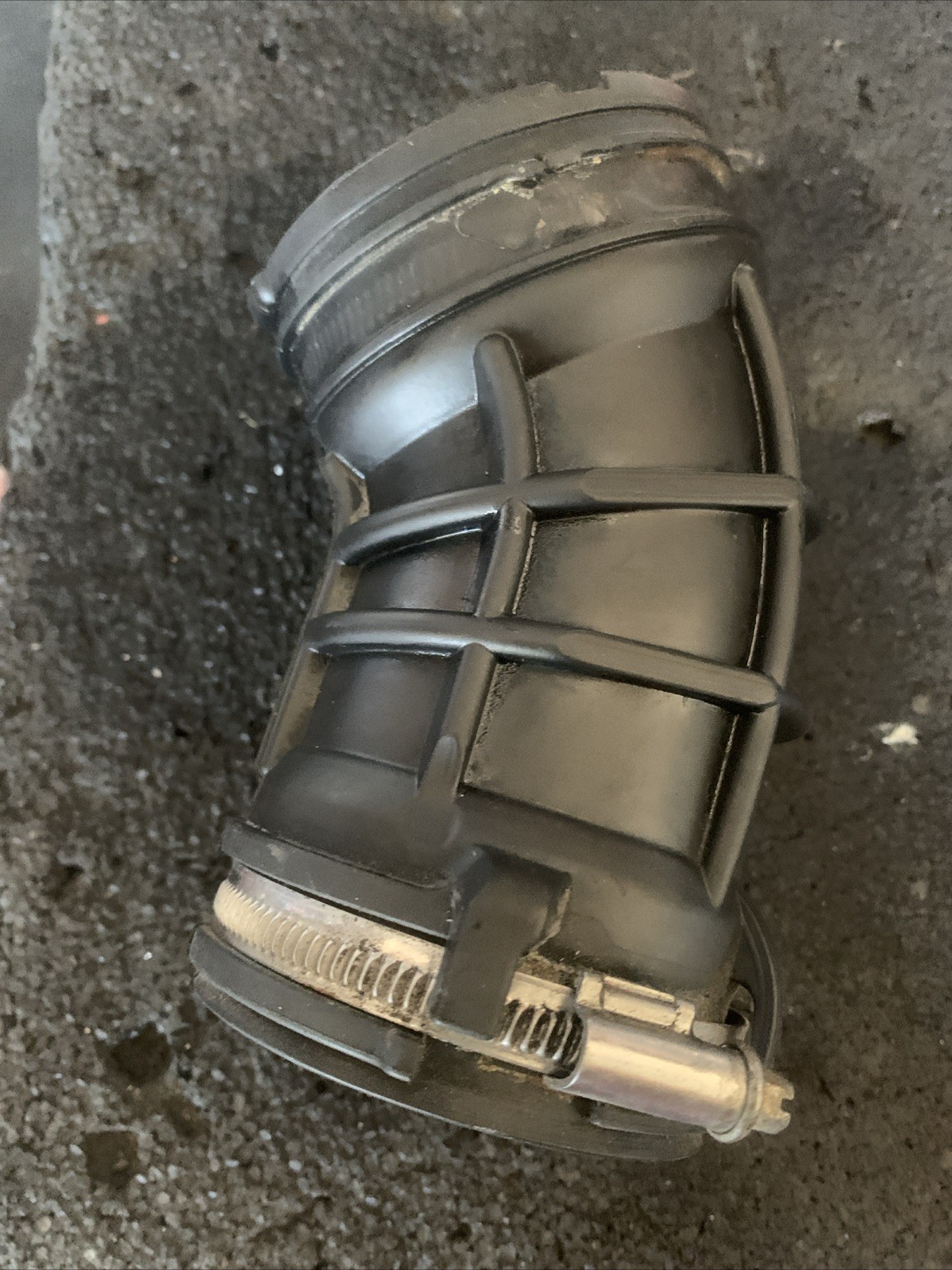⭕ Rolls-Royce Ghost charge pipe air intake Rubber 70384557 ⭕
