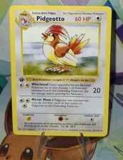 Pokémon TCG 1st Edition Shadowless Pidgeotto 22/102 NM/BETTER