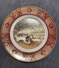 Plato Decorativo Porcelana TSUJI Argentina Sobre Las Riveras Del Sena Borde Dorado