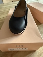 NEW IN BOX - Bloch Girls Tap-on Shoes