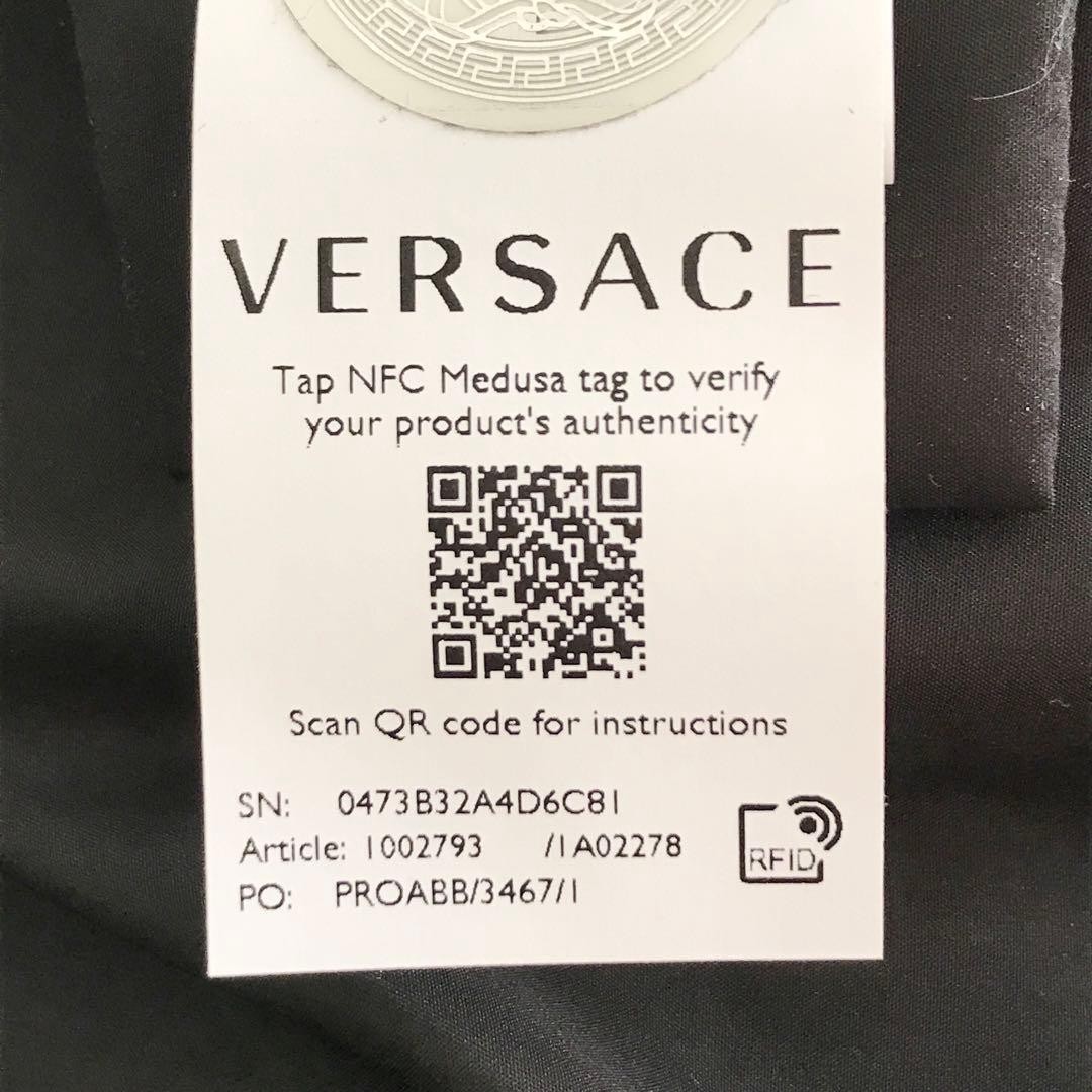 USED VERSACE BAROQUE DOWN JACKET, SIZE 38, BLACK, S3051 GOOD thumbnail 12