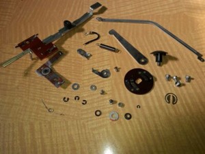 diverse Ersatzteile für Plattenspieler DUAL P300 A/1