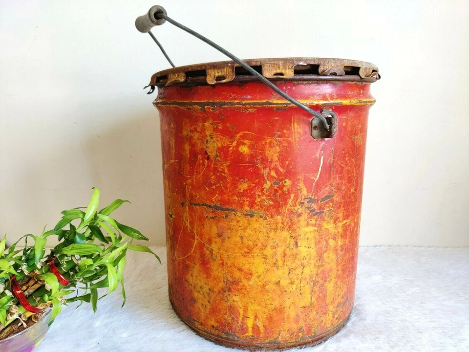 Vintage Shell Motor Oil Tin Can Bucket 5 Gallon Automobile Decorative USA TN304 - Image 2 of 4