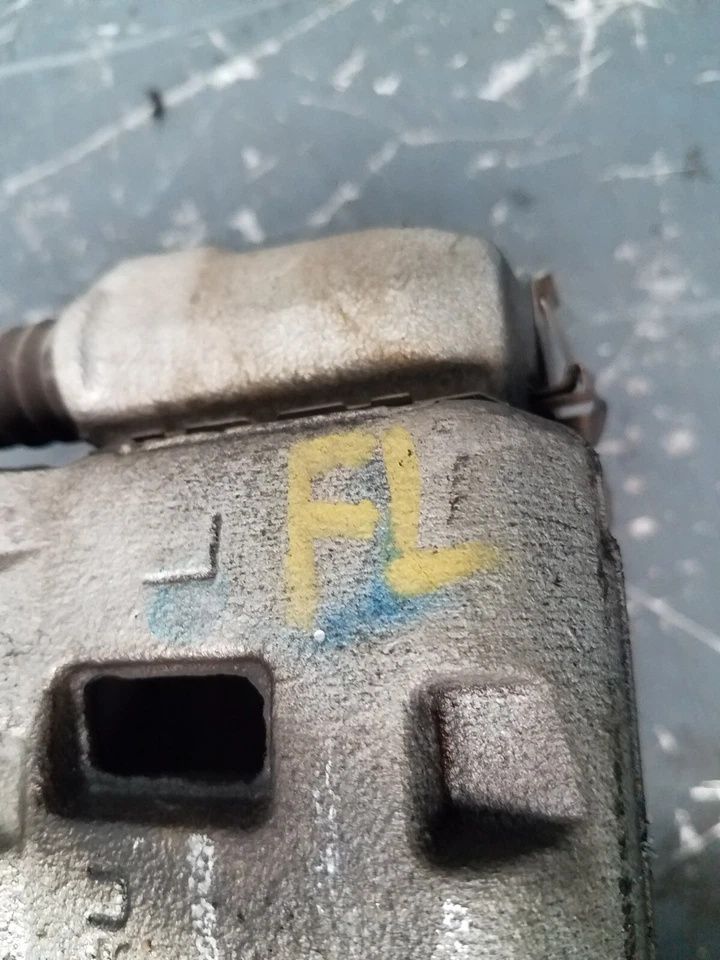 Juego de pinzas de freno Subaru BRZ Limited 86 2018 #02242 W7 Foto 3 de 4