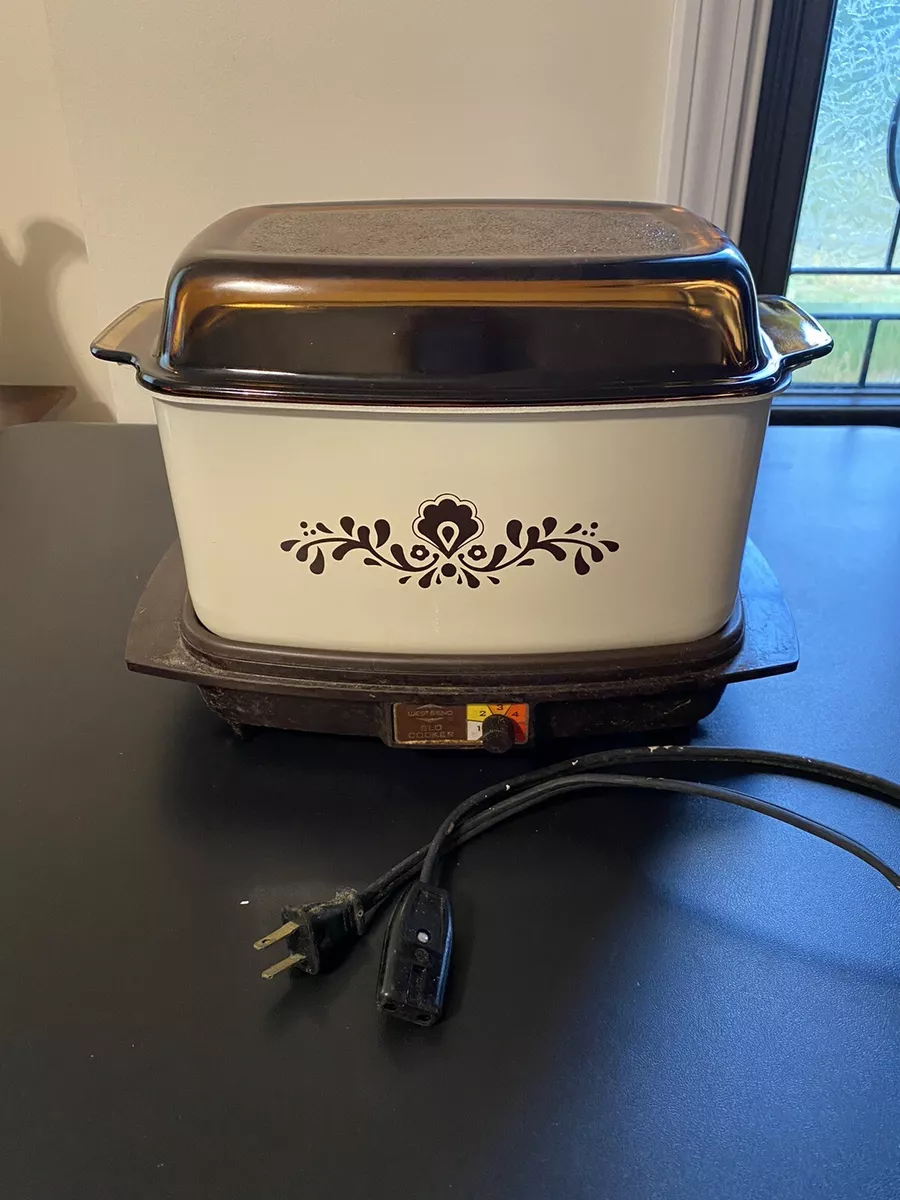 WEST BEND SLOW COOKER--300 WATT-- CAT NO. 84116 - FLOWER DESIGN/ Cream