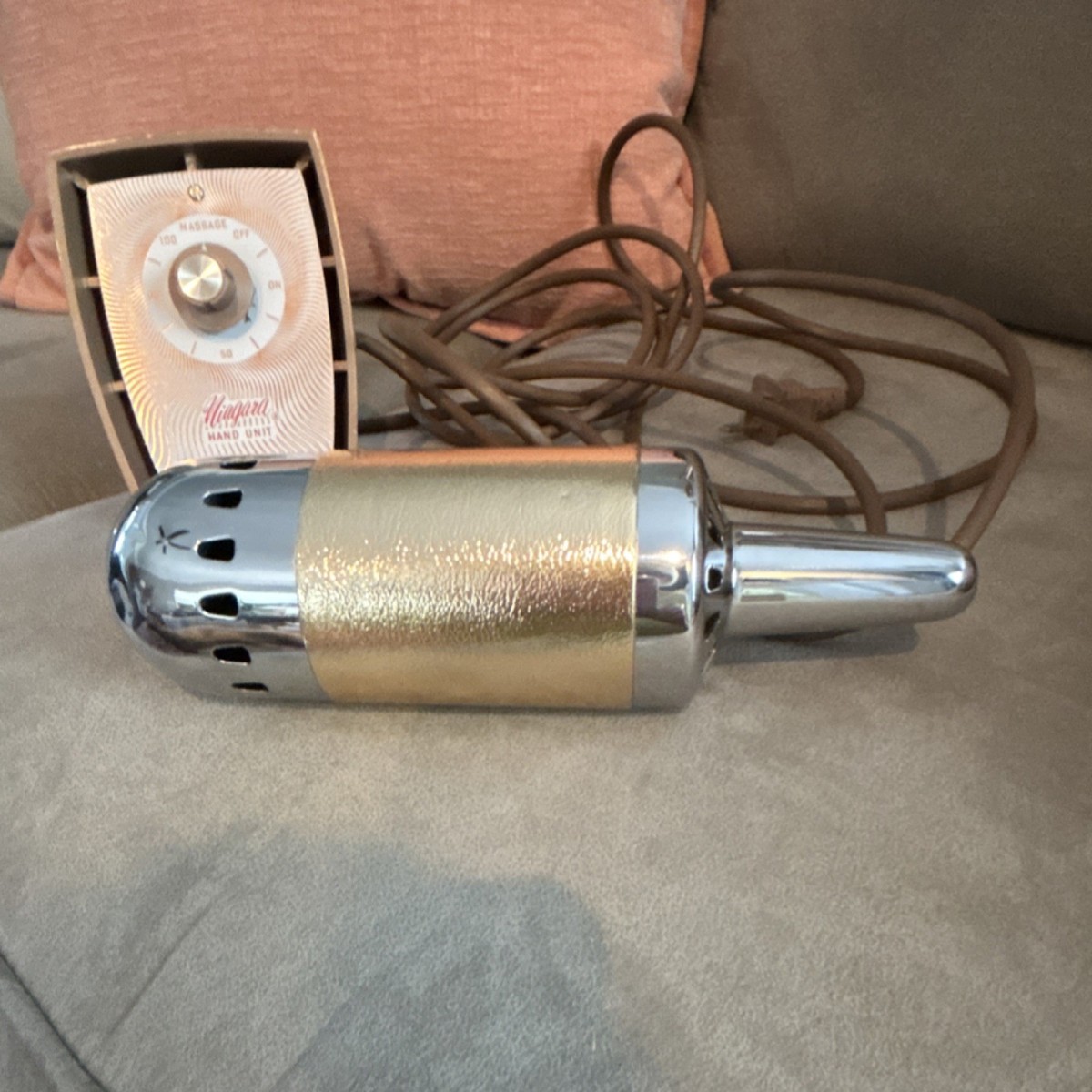Niagara Corded Vibrating Hand Massager Model No. 11 Beige/Silver UL Listed Niagara Corded Vibrating Hand Massager Model No. 11 Beige/Silver UL Listed