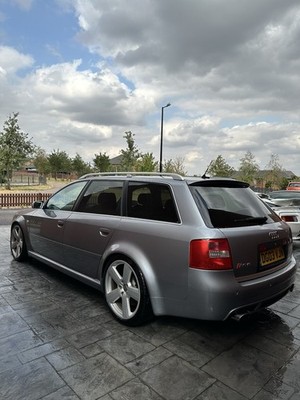 Audi A6 Rs6 Avant Quattro 2002