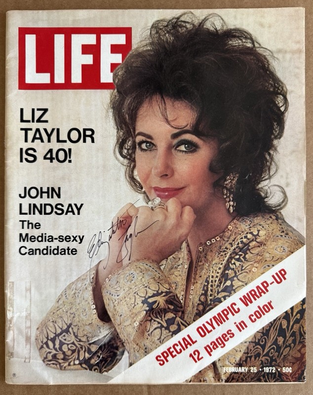 ELIZABETH TAYLOR HAND SIGNED LIFE MAGAZINE 1972 CLEOPATRA FATHER OF THE BRIDE