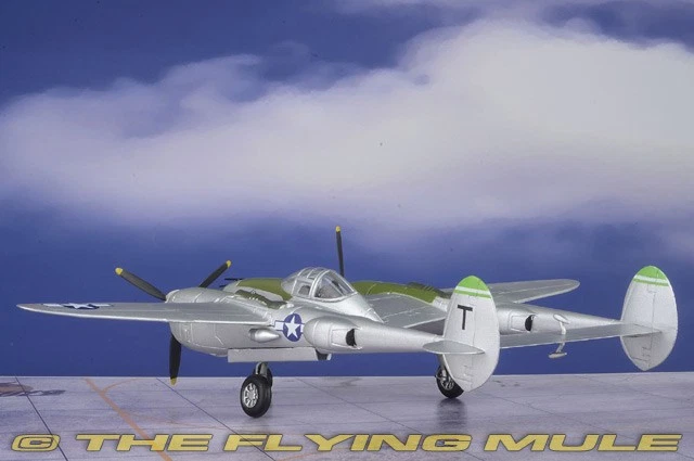Бонг Дик Atlas Editions 1:72 P-38J Lightning USAAF 8 FG, 80 FS Headhunters - Изображение 2 из 4