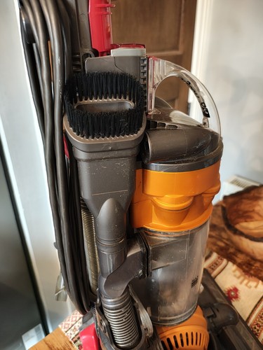 Dyson DC24 - Picture 5 of 18