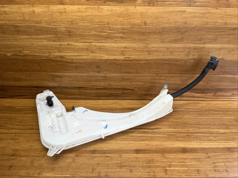 BMW X4 F26 2015-2018 SUV parabrisas depósito de líquido tanque lavadora OEM PH Foto 4 de 4