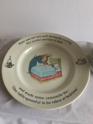 Vintage Wedgwood Peter Rabbit Cup & Saucer Set Made In England - Picture 13 of 24