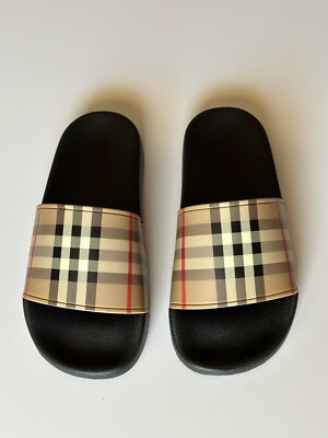 NIB Burberry Vintage Check Archive Beige Slide Sandals 12 US NIB Burberry Vintage Check Archive Beige Slide Sandals 12 US