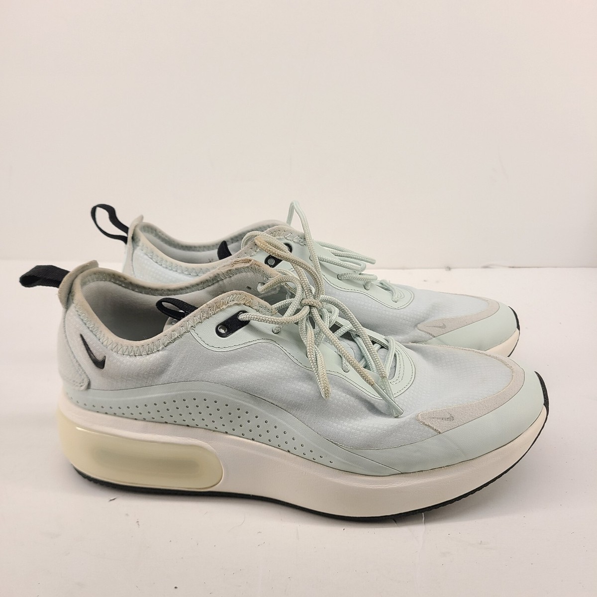 B32 Nike Air Max DIA Women's Size Gray Running Athletic Shoes Grey  AQ4312-002
