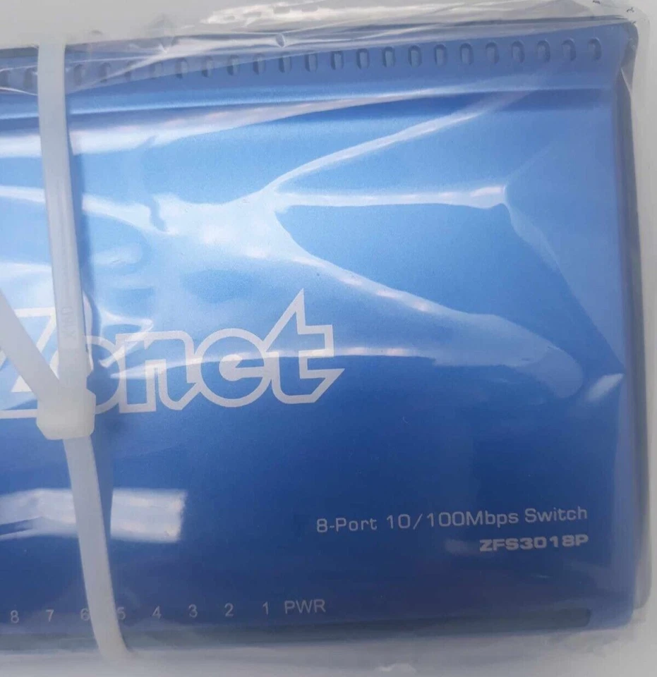 Zonet Model ZFS3018P 8 Ports 10/100Mbps Fast Ethernet Switch with Power Supply - Image 2 of 4