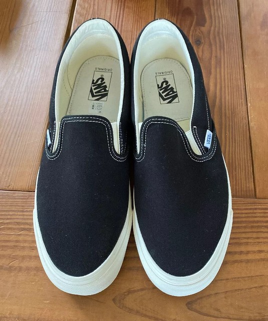 vans slip on lx black