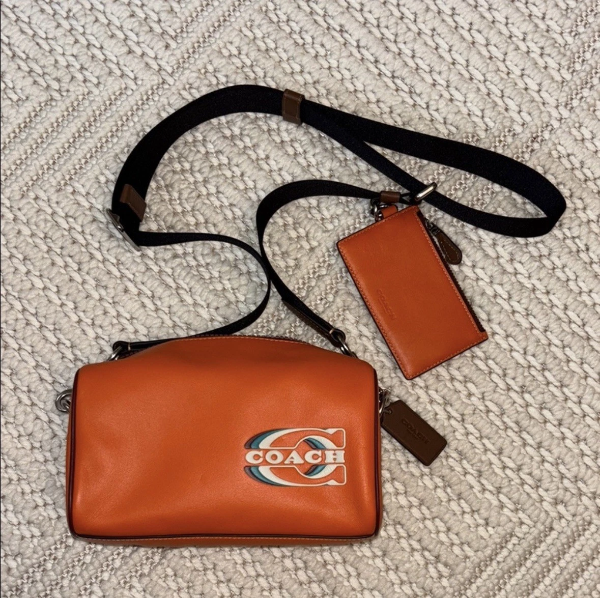 バッグ COACH Orange Canvas Leather Messenger Coach Orange Men's Messenger Bags for sale | eBay