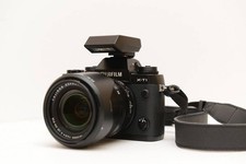 FUJIFILM X-T1 18-55mm F2.8-4 Zoom Lens Kit w/ 17 Shots 476733