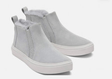 Tom  s Bryce leather grey faux fur lined sneaker bootie size 6