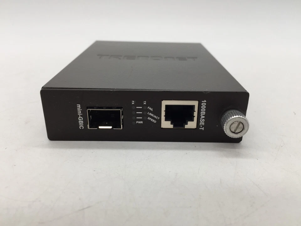 Conversor de mídia TRENDnet TFC-1000MGA UNIDADE SOMENTE GRÁTIS S/H - Imagem 2 de 4