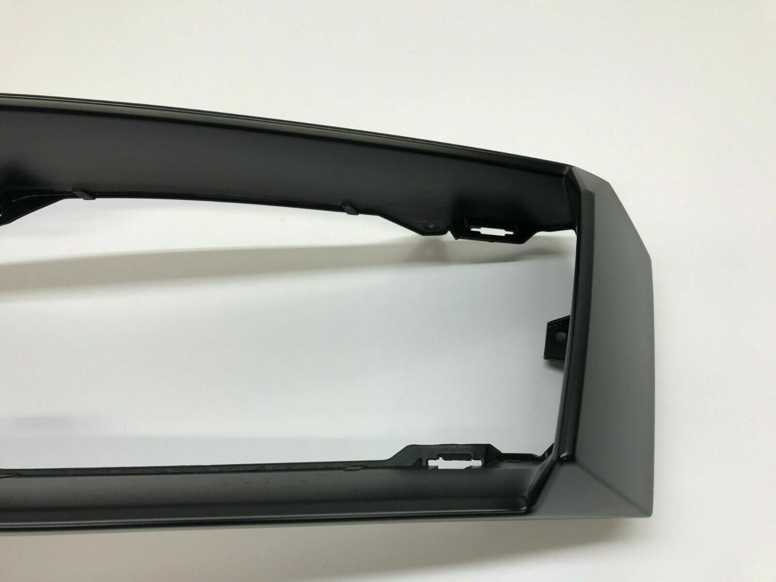 LAMBORGHINI AVENTADOR REAR DRIVER LEFT LH BUMPER GRILL TRIM MOUNT OEM 470807833
