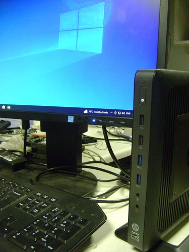 HP T620 Thin Client Computer mit 1650MHz Prozessor, 4GB, 32GB SSD & Windows 10