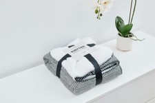 Knitted Sherpa Flannel Fleece Throw Cosy Soft Warm Blanket For Couch Sofa & Bed