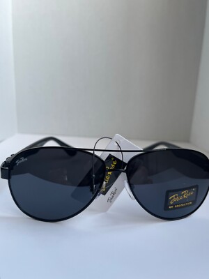 Jolie Rose 170 Sunglasses Beautiful black with gold accents on