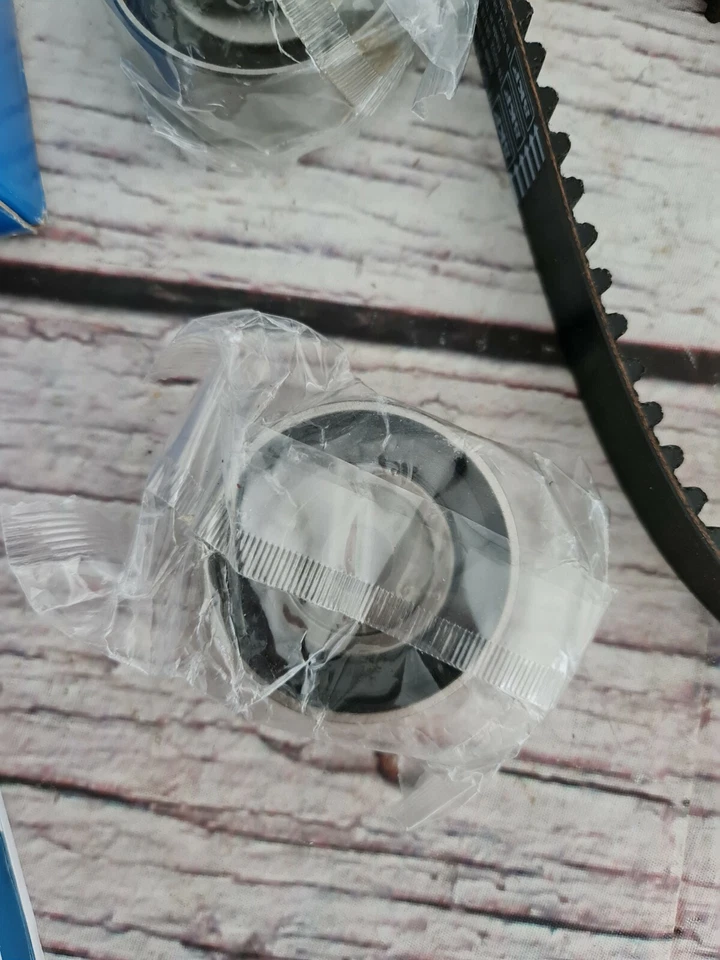 Fits TOYOTA AVENSIS 2.0 D-4D PREVIA RAV4 K015562XS SKF TIMING BELT KIT VKMA91303 - Image 2 of 4