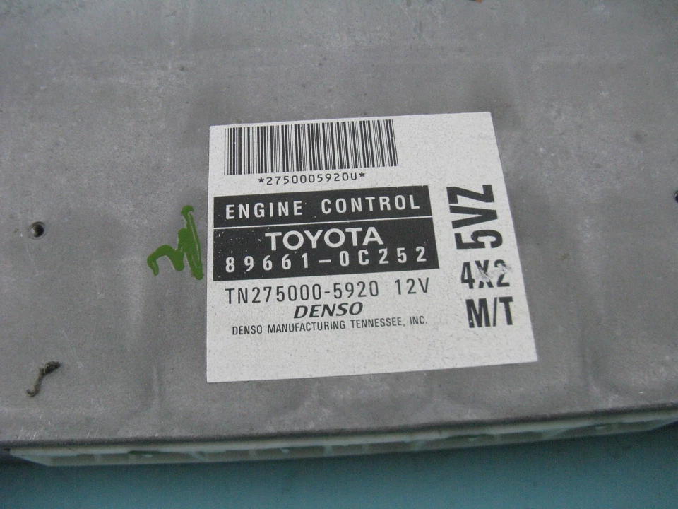 03 2003 TOYOTA TUNDRA 3.4 MT M/T 4X2 2WD ENGINE CONTROL MODULE ECU 89661-0C252 - Image 2 of 4