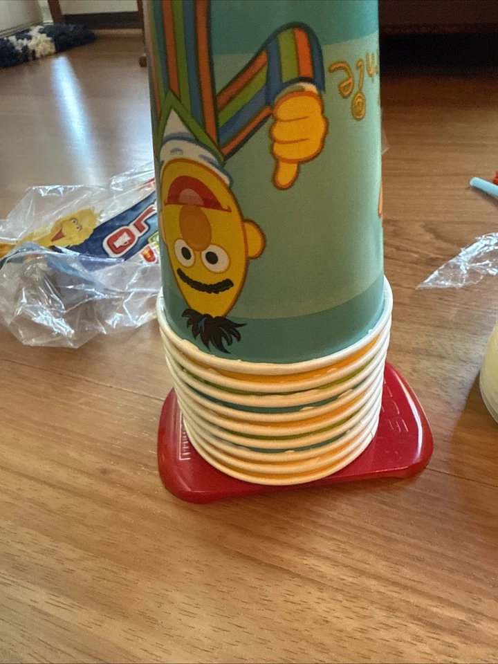Paquete combinado de 9 tazas tapas pajitas soporte Bert Earnie Big Bird Elm de Plaza Sésamo Solo Foto 2 de 4