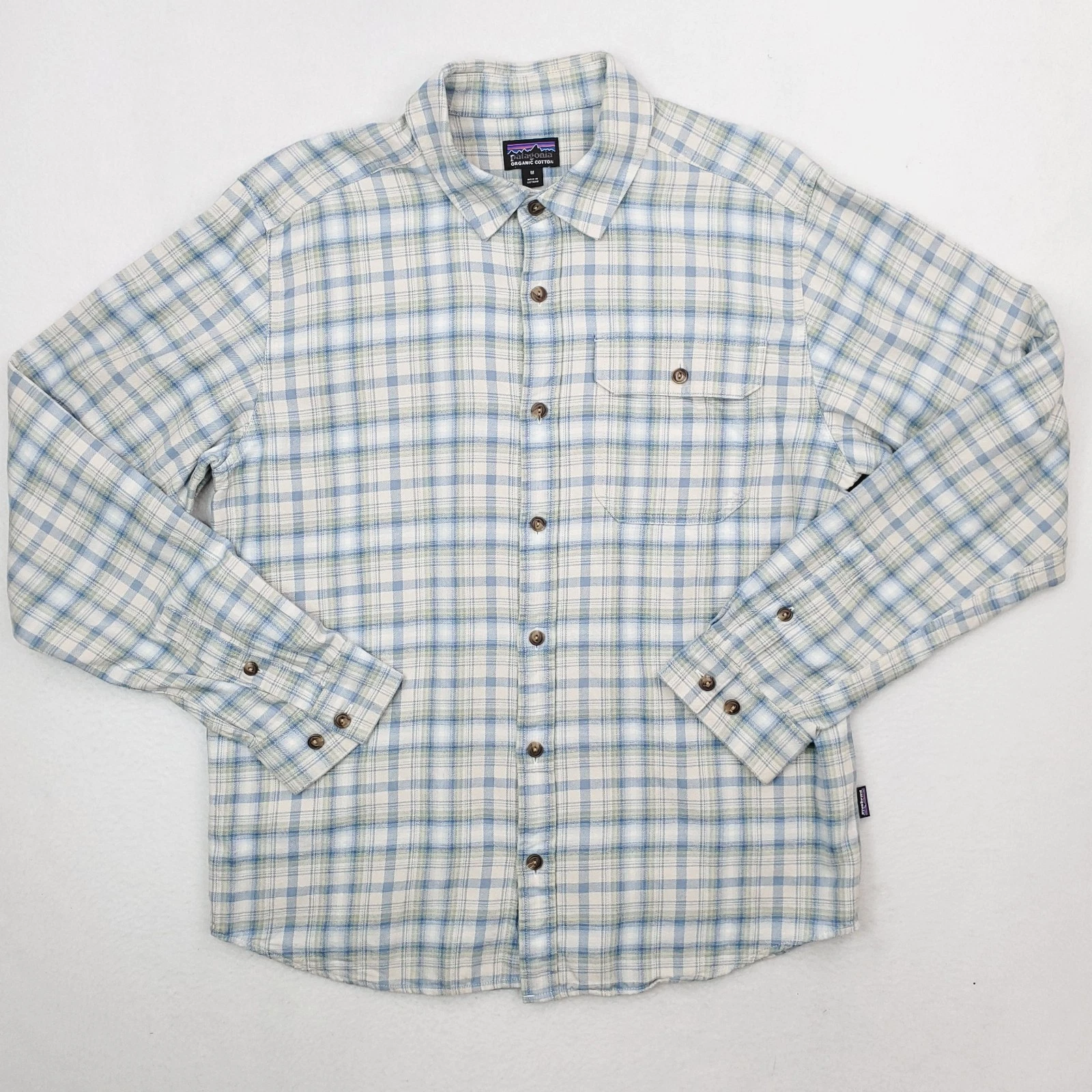 Patagonia Fjords Flannel Shirt Mens Medium Blue Plaid Lightweight Outdoor Preppy
Opens in a new wind