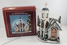 St Nicholas Square Village Country Chapel 2007 Retired Illuminated With Box