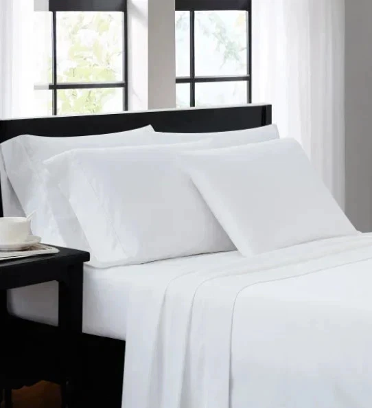 Juego de sábanas Kirkland Signature 680 hilos de 6 piezas - King, blanco brillante Foto 2 de 4