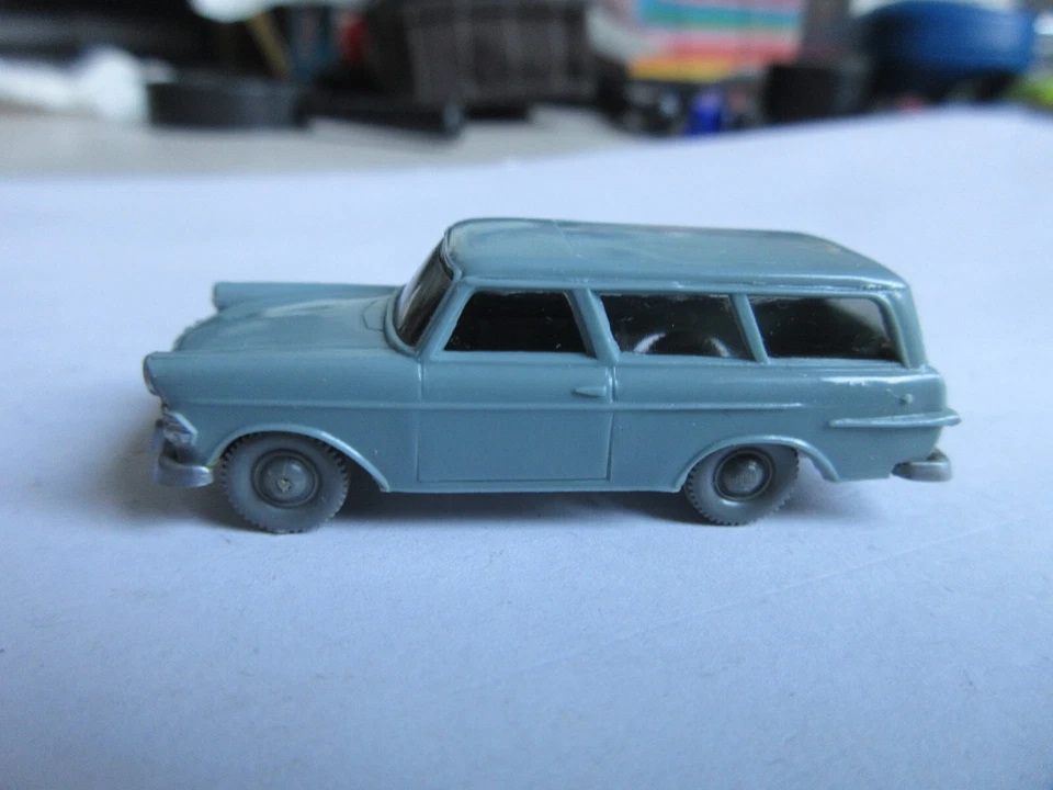 Wiking 1:87 Opel Rekord P 2 Caravan, Verde Blu !!! - Immagine 2 di 4