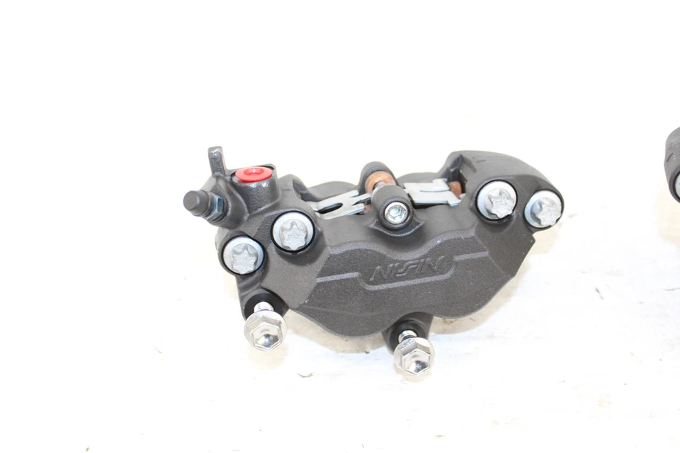 KAWASAKI 2016 Z800 17-23 Z900 RIGHT LEFT FRONT BRAKE CALIPER SET PAIR CALIPERS - Image 2 of 4
