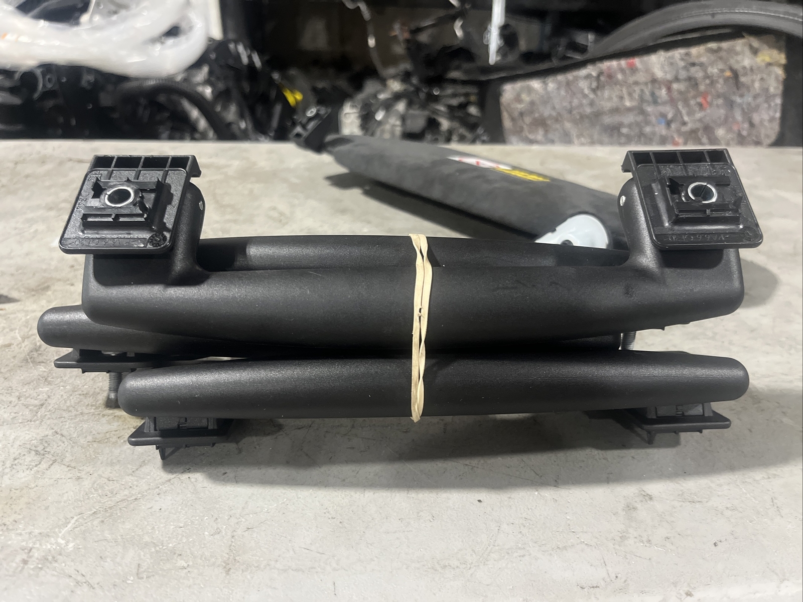 💎 MASERATI GHIBLI UPPER ROOF HEADLINER GRAB GRIP HANDLES OEM 2014 - 2020