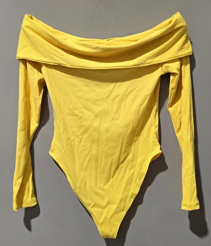 Sergio Hudson Women's Size XS Off Shoulder Rib Texture Cheeky LS Yellow Bodysuit - Picture 4 of 7