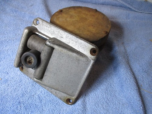 Original Gas Pump Hose Retractor For A Wayne 80, MS-80