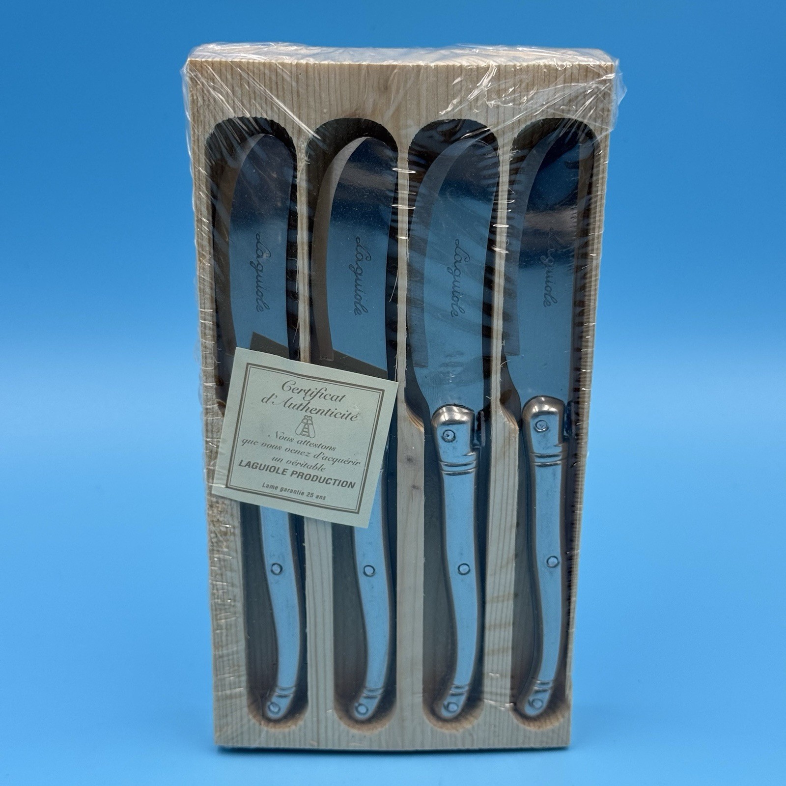 Set of 4 Red LAGUIOLE French Butter Cheese Pate Knives Spreaders in Wood Box New